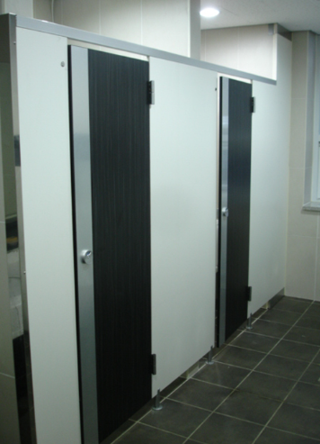 화장실 큐비클 칸막이